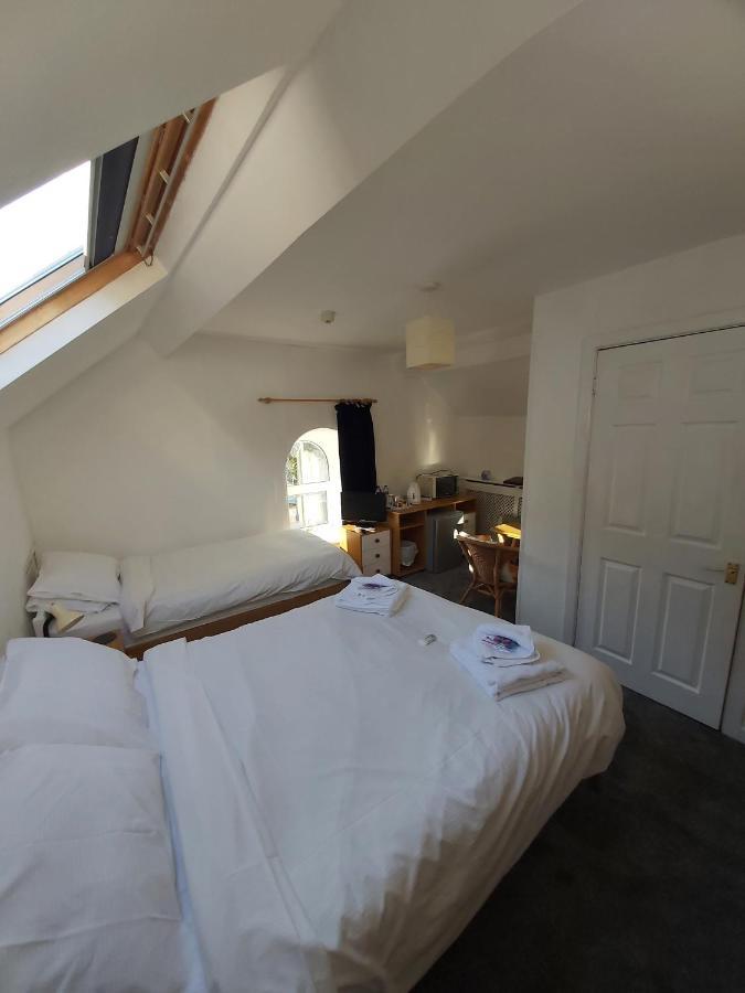Isallt Guesthouse 블레노페스티니오그 외부 사진